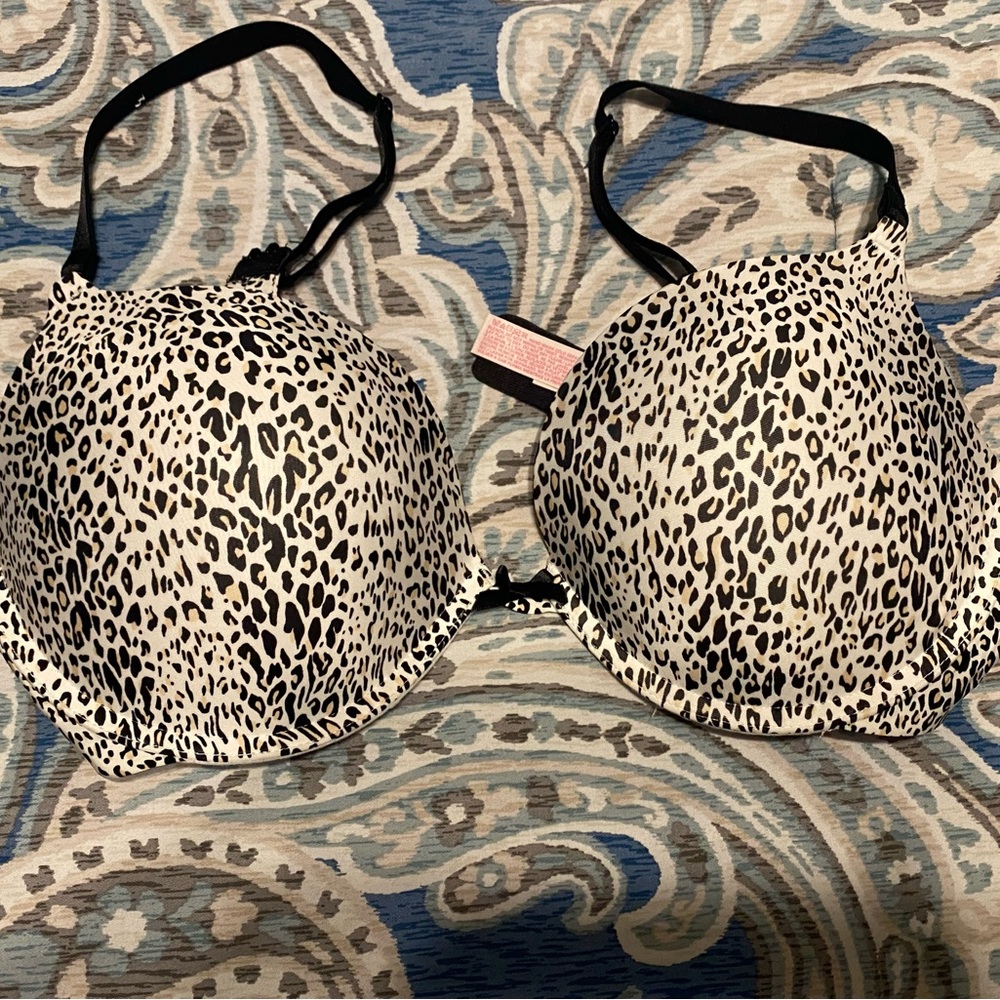 Victoria’s Secret Full Coverage Padded Bra Sz 36D